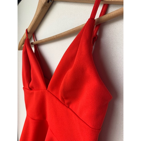 COPY - Small, H&M, low cut red dressy tank top 💋 - Picture 4 of 12